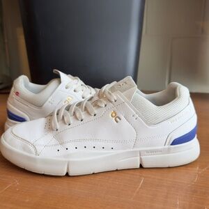 On Running The Roger Centre Court Sneakers - White / Indigo - Men's 7.5
